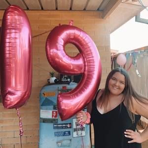 Meet your Posher, Billie-jo